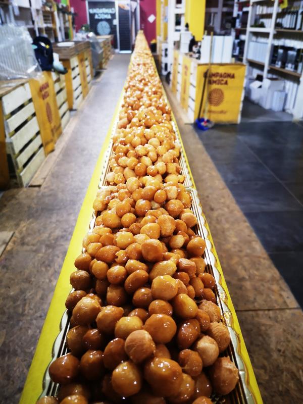 images Coldiretti Reggio lancia la sfida solidale: preparata una pignolata da record