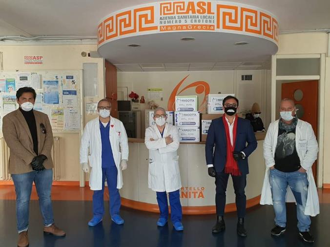 Coronavirus. Donati presidi medici protettivi, la Neonatologia di Crotone ringrazia i “Centri Medici Odontoiatrici Masotta” images Coronavirus. Donati presidi medici protettivi, la Neonatologia di Crotone ringrazia i “Centri Medici Odontoiatrici Masotta”