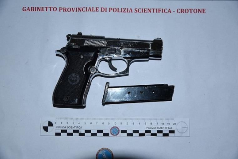 images Domani a Rossano presentazione libro "La notte non esiste" di Angelo Petrella