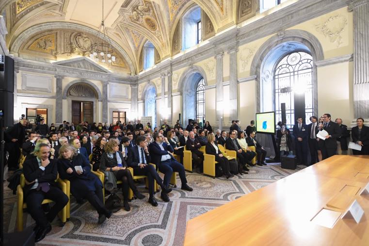 Ci sono anche Bova e Cerenzia tra i 70 piccoli Comuni che riceveranno il sostegno di Poste italiane per le manifestazioni in memoria di Dante images Ci sono anche Bova e Cerenzia tra i 70 piccoli Comuni che riceveranno il sostegno di Poste italiane per le manifestazioni in memoria di Dante