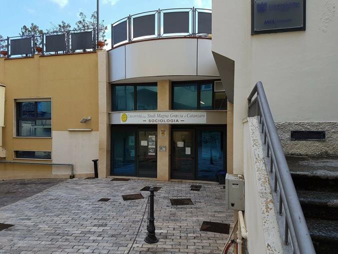 images Ricalibrare l'assistenza territoriale a partire dalla centralità della persona: all'UMG il manifesto per una "salute di prossimità"