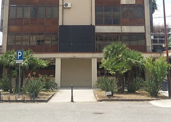 La tempesta precari dal Pugliese può spostarsi alla Mater Domini. Cotticelli "richiama" le aziende ad assumere gli idonei images La tempesta precari dal Pugliese può spostarsi alla Mater Domini. Cotticelli "richiama" le aziende ad assumere gli idonei