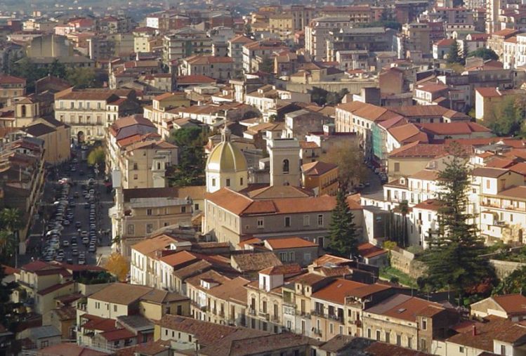 images Capodanno a Lamezia, gli organizzatori si scusano coi cittadini per l'assenza dell'artista di punta