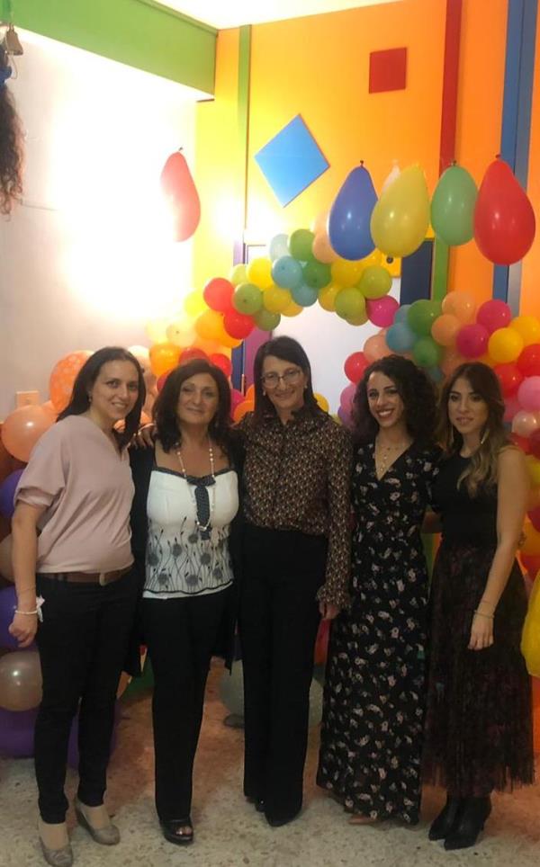 images Incendio in un mercatino dell'usato in contrada Richetti, fiamme domate dai vigili del fuoco