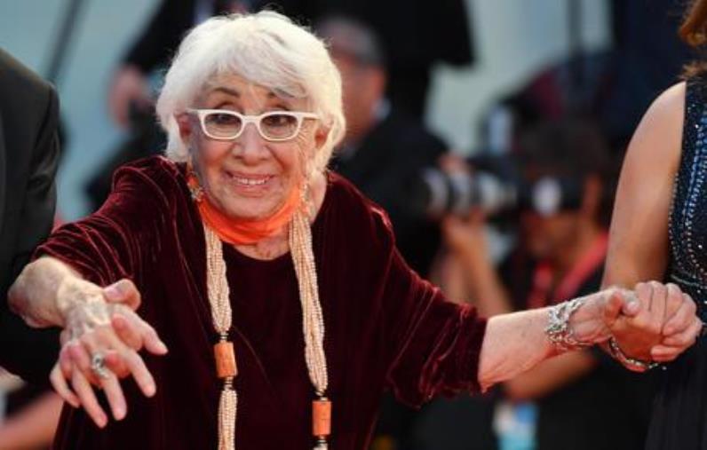 images Sergio Dragone ricorda Lina Wertmuller, "quelle estati a Sangineto con Giacomo Mancini e donna Vittoria"