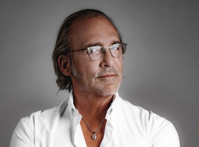 Festival d’Autunno, Luca Ward e Carlos Branca in un fantastico viaggio nel tempo al Politeama images Festival d’Autunno, Luca Ward e Carlos Branca in un fantastico viaggio nel tempo al Politeama