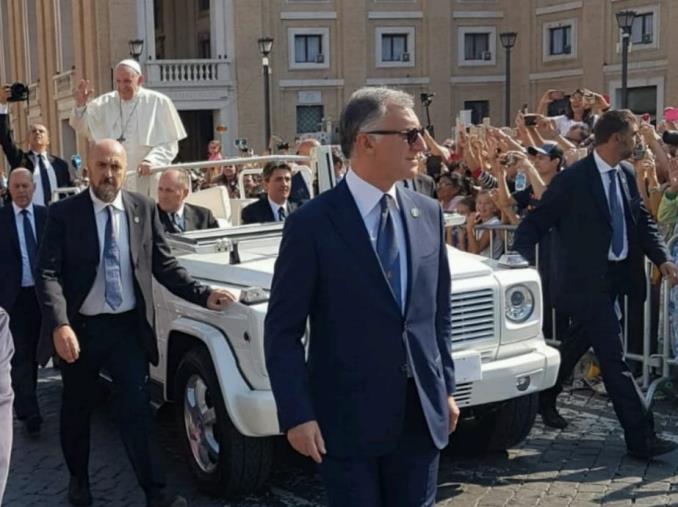 Coronavirus. Carnevale, il calabrese che protegge Papa Francesco: "Il nostro compito oggi è ancora di più quello di lavorare per la sicurezza di tutti" images Coronavirus. Carnevale, il calabrese che protegge Papa Francesco: "Il nostro compito oggi è ancora di più quello di lavorare per la sicurezza di tutti"