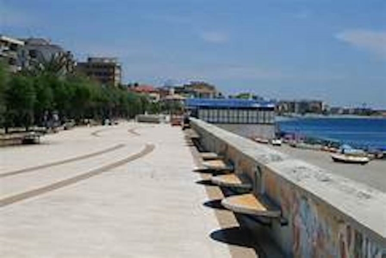 images Coronavirus. Pugno duro di Abramo: "Chiuso il lungomare fino al 25 marzo"