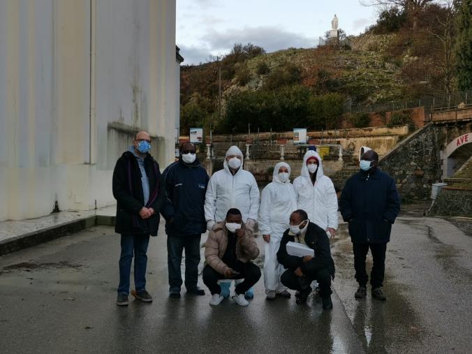 images Riapre alle celebrazioni la Basilica di Porto a Gimigliano. Covid sconfitto e strutture sanificate