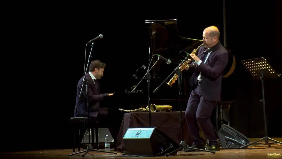 images AMA Calabria, standing ovation per Stefano Di Battista e le sue “Morricone stories”