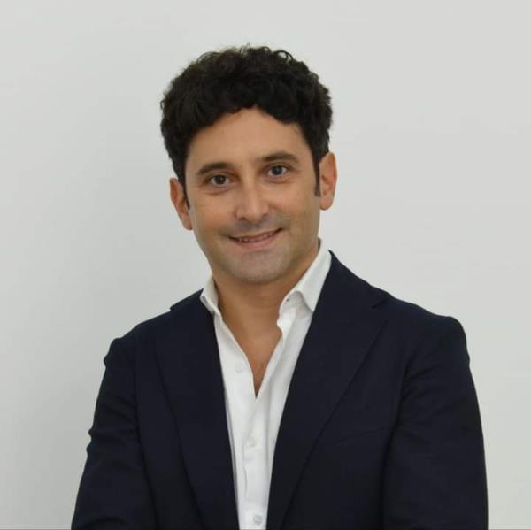 images Le ombre sul Congresso del Pd: in Calabria tiene banco il balletto delle tessere