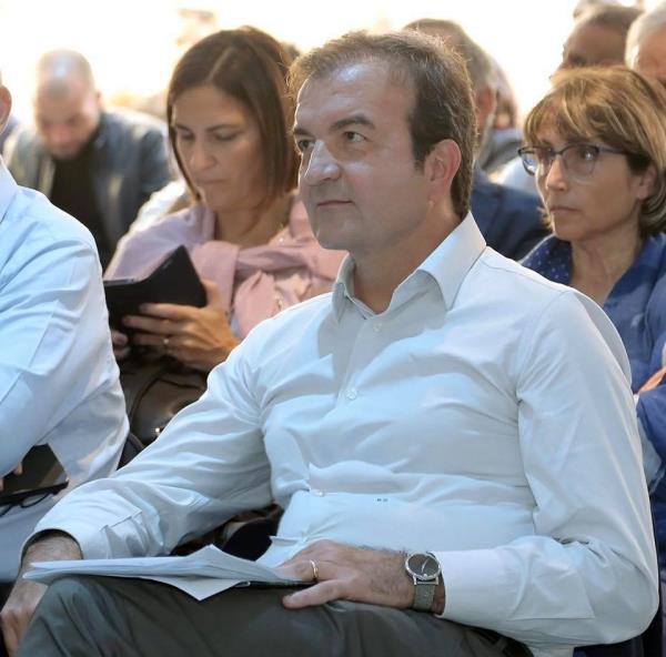 Regionali. Sarà derby: Mario Occhiuto si candida e sfida la Santelli images Regionali. Sarà derby: Mario Occhiuto si candida e sfida la Santelli