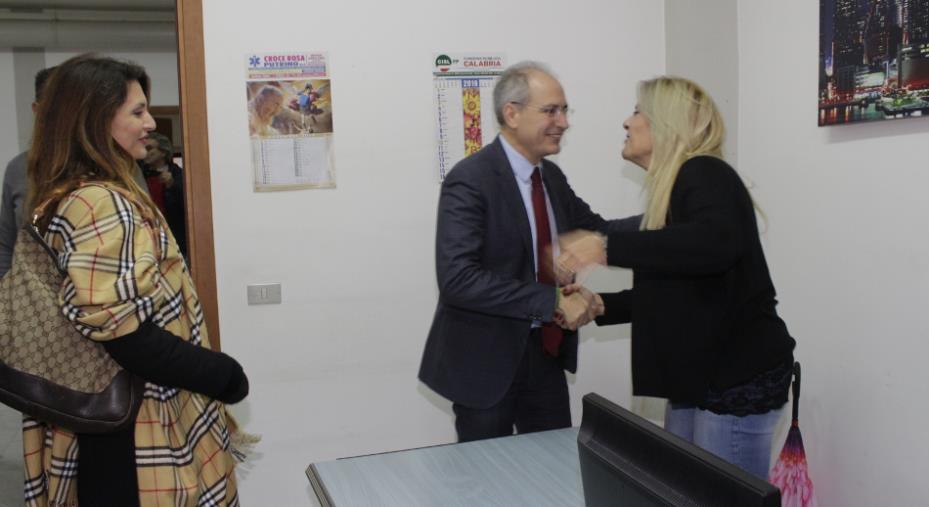 Lamezia Terme, il saluto del sindaco Mascaro ai dipendenti comunali images Lamezia Terme, il saluto del sindaco Mascaro ai dipendenti comunali