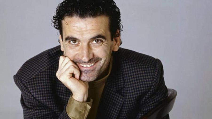 Auguri a Massimo Troisi, il CNDDU lo ricorda ne "Il Postino": "Risvolti umani e civili che lo fanno lottare per i propri diritti" images Auguri a Massimo Troisi, il CNDDU lo ricorda ne "Il Postino": "Risvolti umani e civili che lo fanno lottare per i propri diritti"