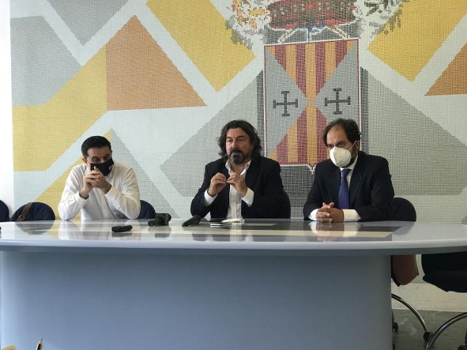 Catanzaro. Elezioni provinciali e debiti di bilancio: Marziale, Gallelo e Zicchinella chiamano Abramo alle sue responsabilità images Catanzaro. Elezioni provinciali e debiti di bilancio: Marziale, Gallelo e Zicchinella chiamano Abramo alle sue responsabilità