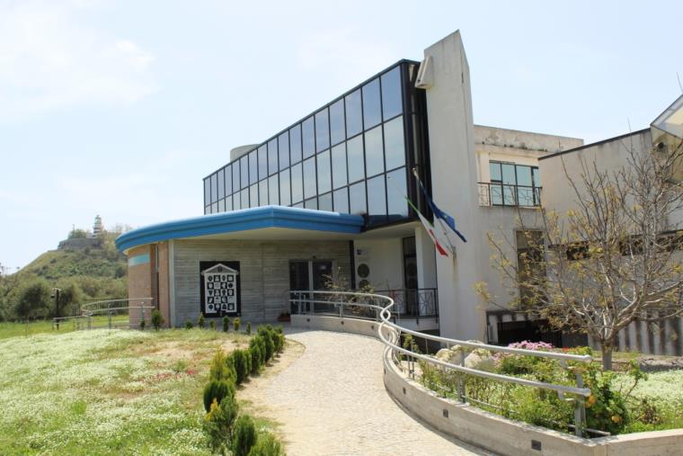 images A Palazzo Staglianò di Chiaravalle Centrale domani si gusta la dieta dei Normanni 