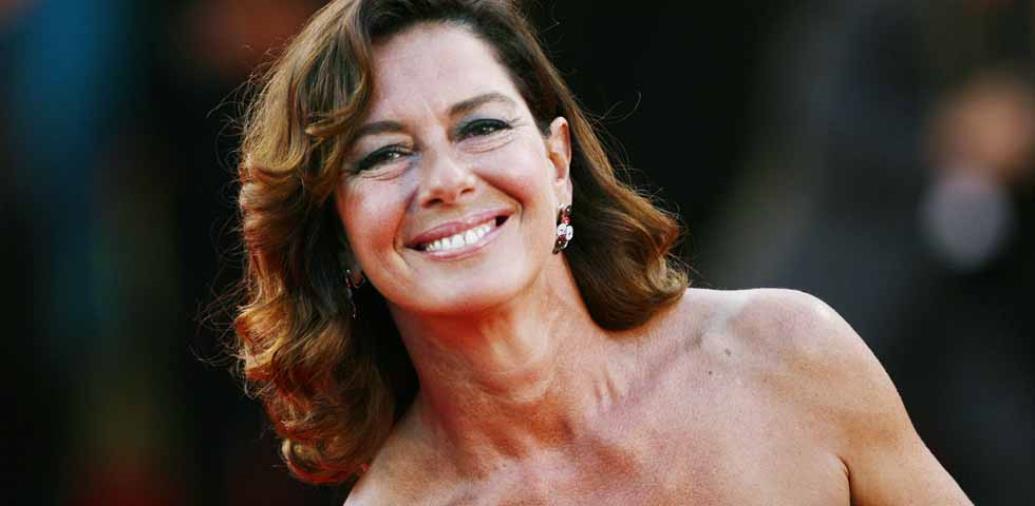 images L'INTERVISTA. Monica Guerritore domani al Teatro Comunale di Catanzaro: "Il mio spettacolo sarà un viaggio interstellare"