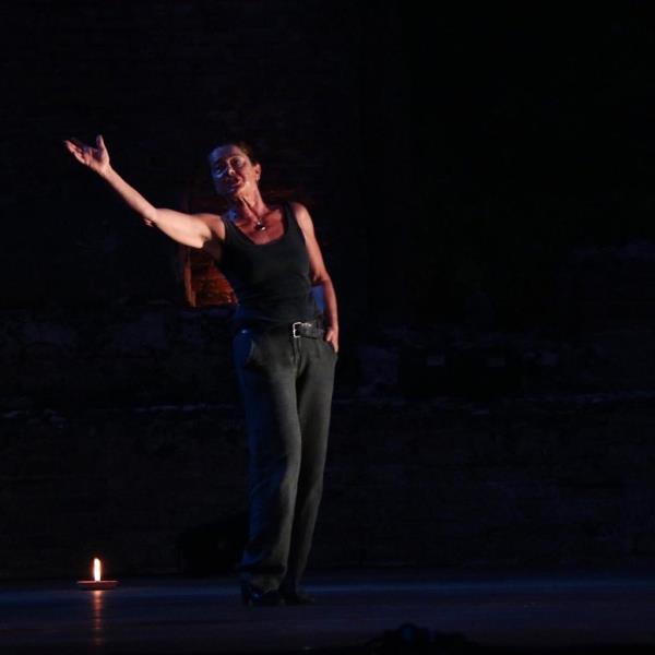 images A Catanzaro la forza narrativa di Monica Guerritore. Giovedì 20 febbraio al Teatro Comunale spettacolo di Ama Calabria 