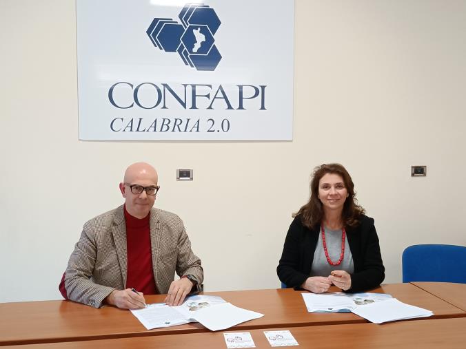 images Lotta al racket e all’usura, Confapi Calabria e Mani Libere sottoscrivo un protocollo di intesa