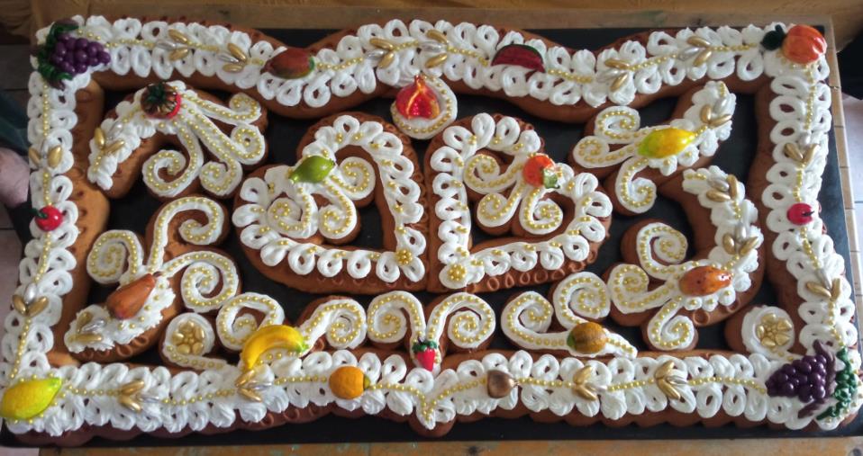 images Alla scoperta del mostacciolo di Spezzano Albanese, tipica torta nuziale dei matrimoni arbëreshë