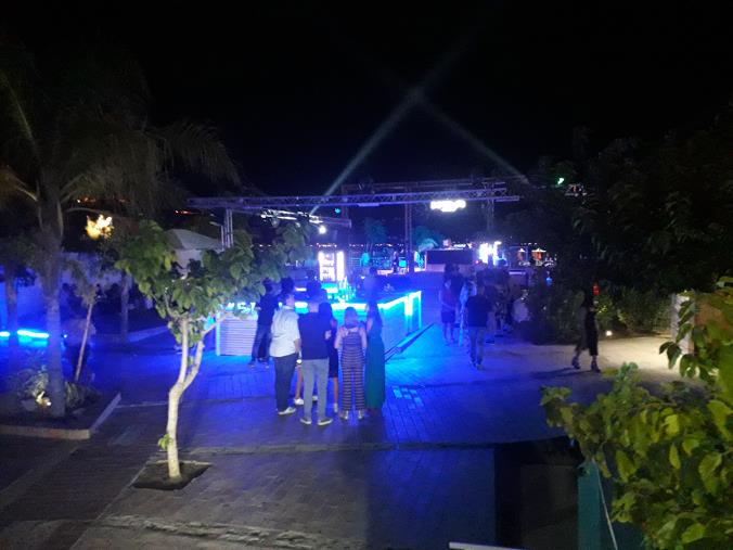 Giovane positivo di Girifalco in due discoteche di Soverato. Il sindaco Alecci le chiude tutte (VIDEO) images Giovane positivo di Girifalco in due discoteche di Soverato. Il sindaco Alecci le chiude tutte (VIDEO)