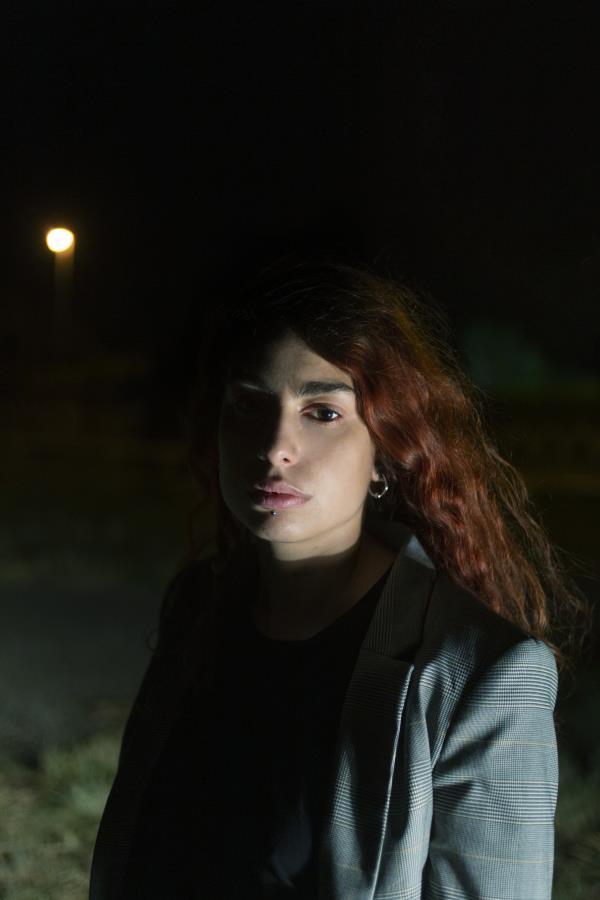 images "Alba Lux", il progetto fotografico della catanzarese Noemi Comi che vuole scavare nell'animo delle persone