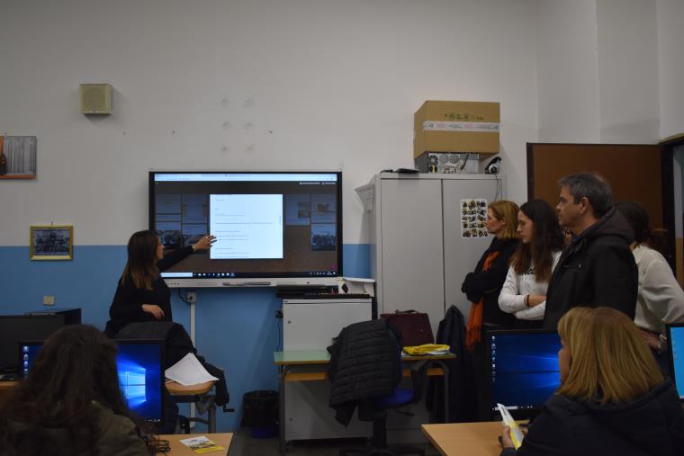 images L'Istituto De Nobili di Catanzaro apre le porte agli aspiranti alunni con il suo open day (VIDEO)