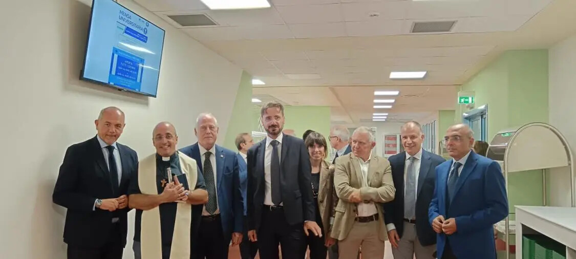 UMG, inaugurata la nuova mensa universitaria al Campus "Venuta"
images UMG, inaugurata la nuova mensa universitaria al Campus "Venuta"