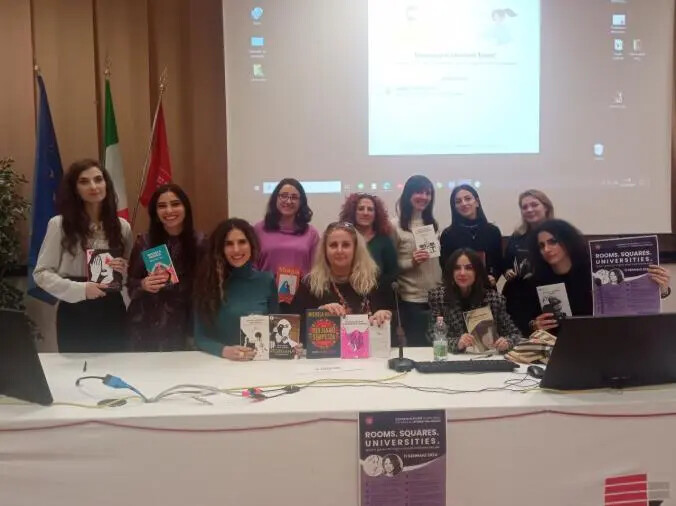 "Stare zitte non è più un’opzione": presentato all'Unical il movimento femminista Purple Square, ispirato a Michela Murgia images "Stare zitte non è più un’opzione": presentato all'Unical il movimento femminista Purple Square, ispirato a Michela Murgia