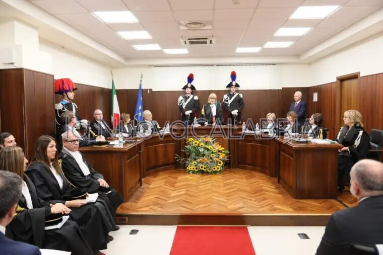 images Centro migranti Isola Capo Rizzuto, stangata della Corte dei Conti: condanna da 34 milioni di euro