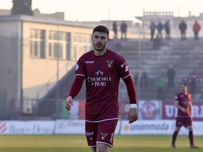 images Us Catanzaro 1929, Pierno, Parlati e Molinaro i nuovi acquisti al termine del calciomercato. Urso ceduto al Fano