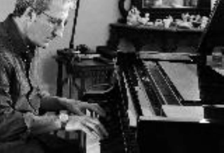 "Catanzaro Jazz Fest" torna a luglio in piazza Rossi. Il 9 sul palco il cantautore Peppe Fonte con il nuovo cd images "Catanzaro Jazz Fest" torna a luglio in piazza Rossi. Il 9 sul palco il cantautore Peppe Fonte con il nuovo cd