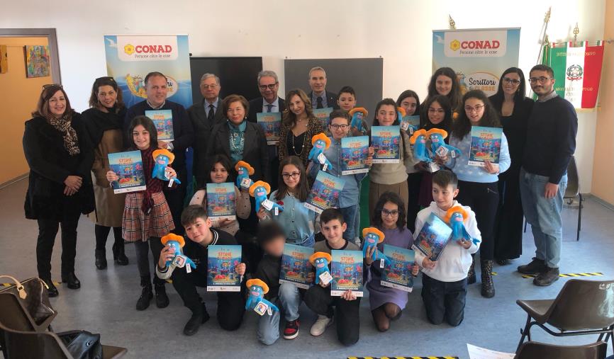 images "Scrittori di classe, storie di mare": ha vinto la Scuola secondaria di primo grado di Montalto Uffugo 