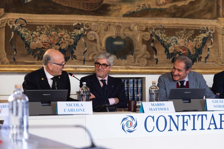 images Corsi e ricorsi sul porto di Gioia Tauro: in Confitarma l'anteprima nazionale del libro di Giuseppe Soriero