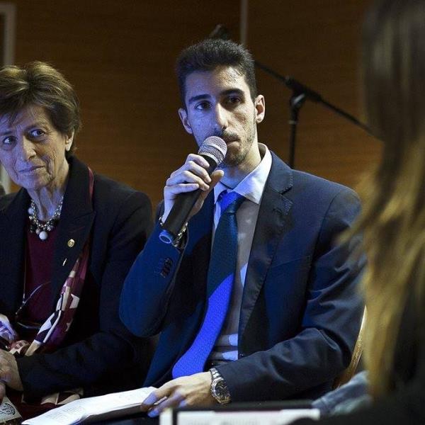 Il prof catanzarese Lepera pubblica un manuale per i licei classici di tutta Italia con Zanichelli, i complimenti di Consolidal images Il prof catanzarese Lepera pubblica un manuale per i licei classici di tutta Italia con Zanichelli, i complimenti di Consolidal