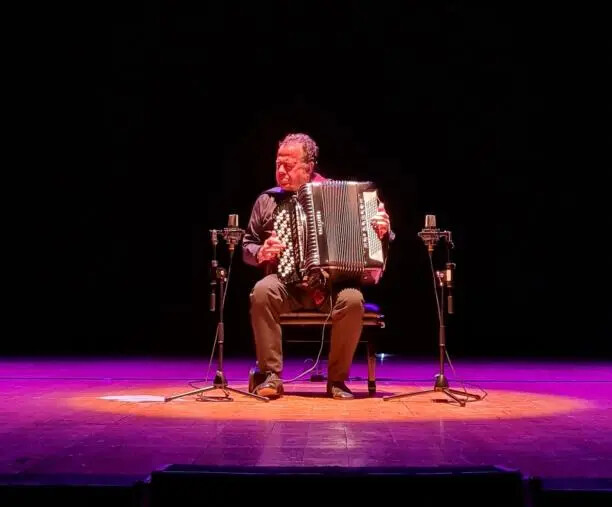 Lamezia, l'emozionante musica di Richard Galliano anima l'evento AMA Calabria al Comunale images Lamezia, l'emozionante musica di Richard Galliano anima l'evento AMA Calabria al Comunale