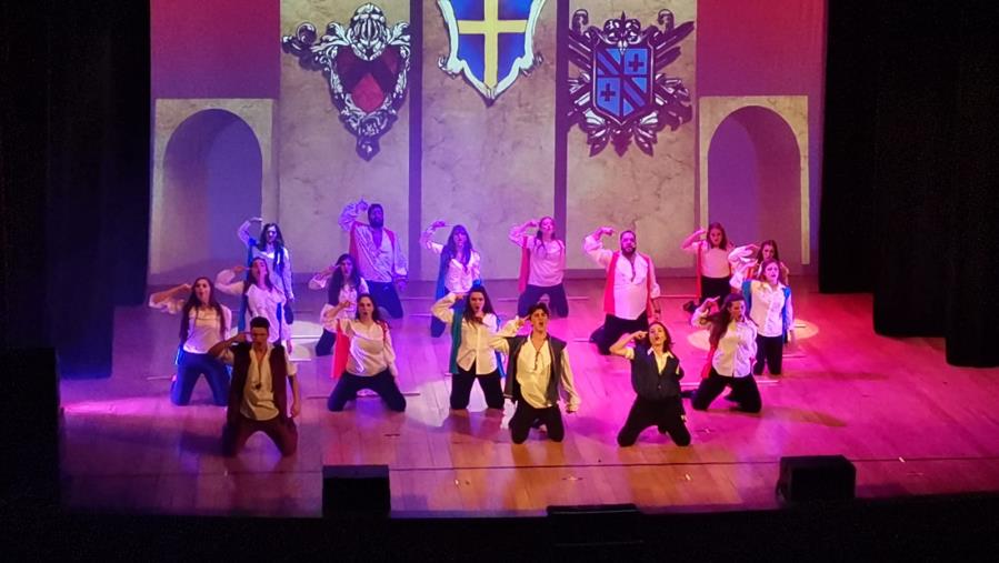 "Vacantiandu", Sabato al Teatro Grandinetti di Lamezia Terme in scena il musical “Romeo e Giulietta” images "Vacantiandu", Sabato al Teatro Grandinetti di Lamezia Terme in scena il musical “Romeo e Giulietta”