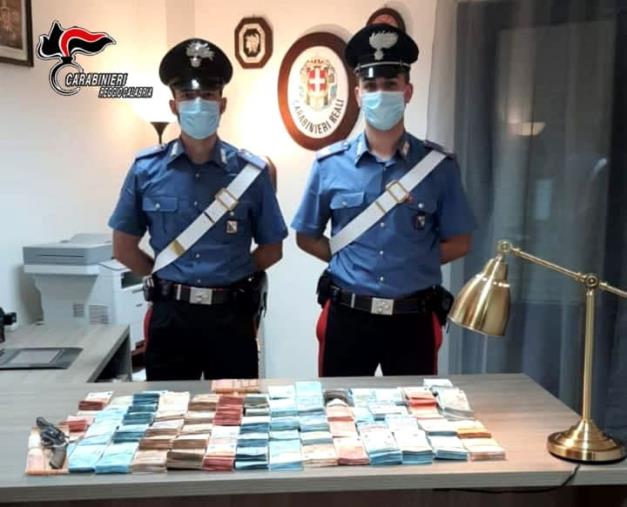 Ricettazione e detenzione di arma clandestina: 36enne deliese arrestato dai Carabinieri di Rosarno images Ricettazione e detenzione di arma clandestina: 36enne deliese arrestato dai Carabinieri di Rosarno