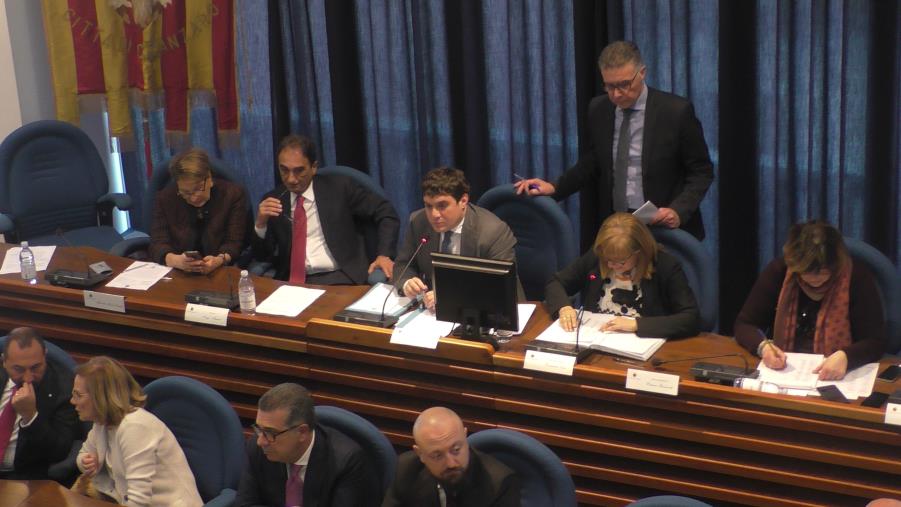 images Consiglio comunale di Catanzaro, mozioni e debiti fuori bilancio: approvate tutte le pratiche