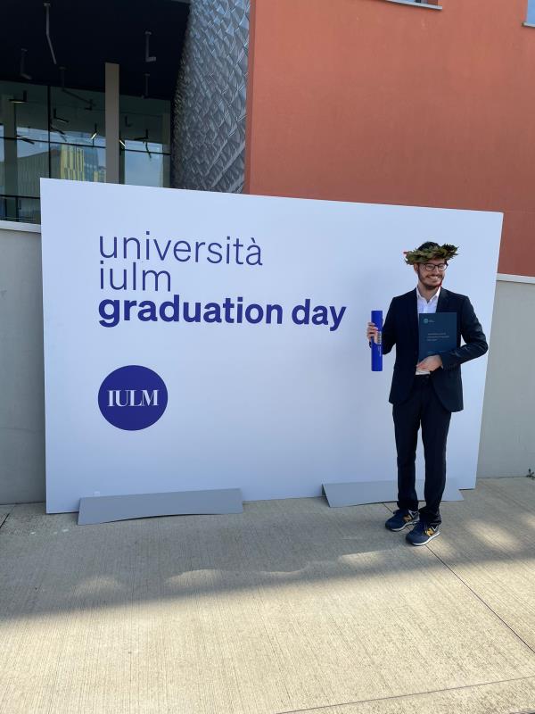 Tanti auguri a... Salvatore Caligiuri, neo laureato in Comunicazione, Media e Pubblicità images Tanti auguri a... Salvatore Caligiuri, neo laureato in Comunicazione, Media e Pubblicità