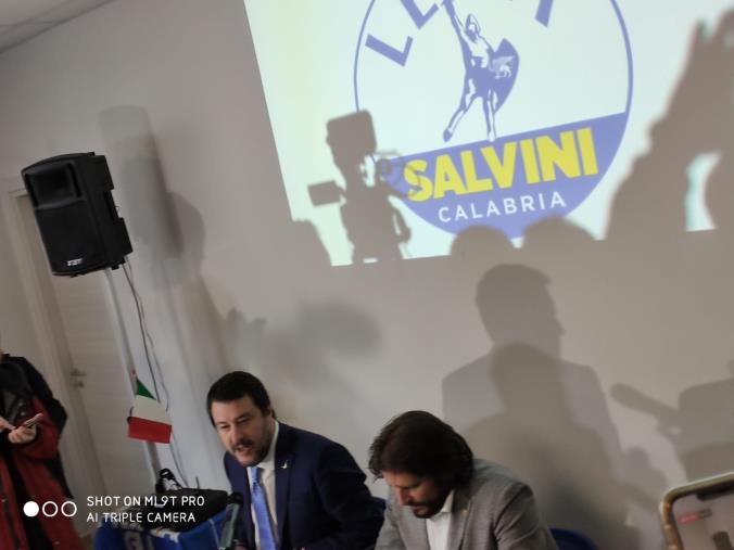 Regionali. Salvini: "Vinciamo, chiunque sarà il candidato. Sul nome aspettiamo gli alleati" images Regionali. Salvini: "Vinciamo, chiunque sarà il candidato. Sul nome aspettiamo gli alleati"