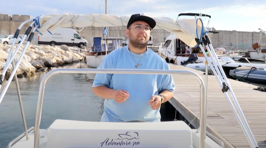 Catanzaro, è online il videoclip di "Più di una canzone": l'ultimo singolo di Dasco (VIDEO) images Catanzaro, è online il videoclip di "Più di una canzone": l'ultimo singolo di Dasco (VIDEO)