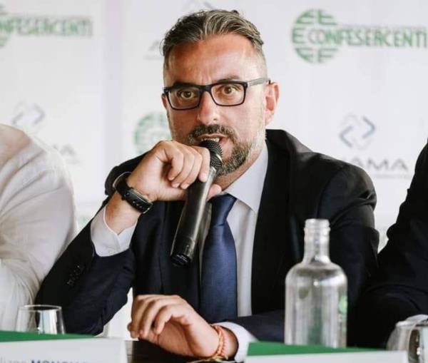 images Incendio al Blau Beach di Cropani, Mongiardo: "Vile atto da non sottovalutare, bisogna reagire subito"