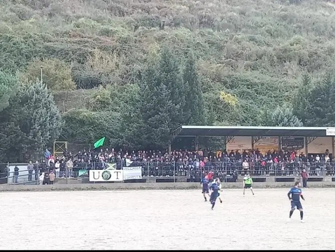 images Calcio, terza categoria: il grande ritorno del calcio a Tiriolo. Vittoria 2 a 1 sul Girifalco 