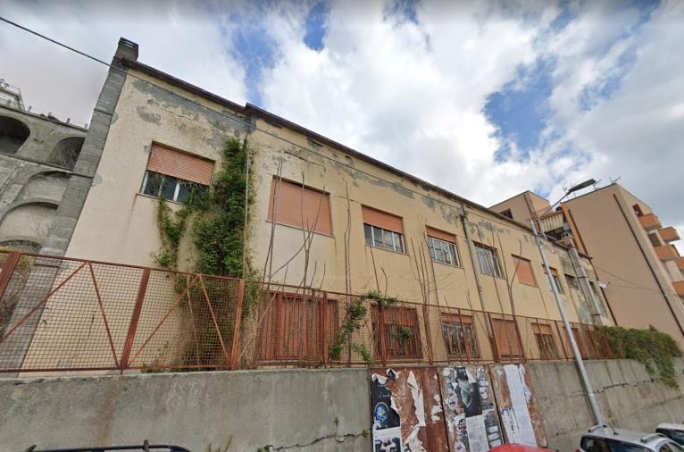Catanzaro, demolizione ex scuola elementare di via Cilea: ordinanza per traffico e parcheggi images Catanzaro, demolizione ex scuola elementare di via Cilea: ordinanza per traffico e parcheggi