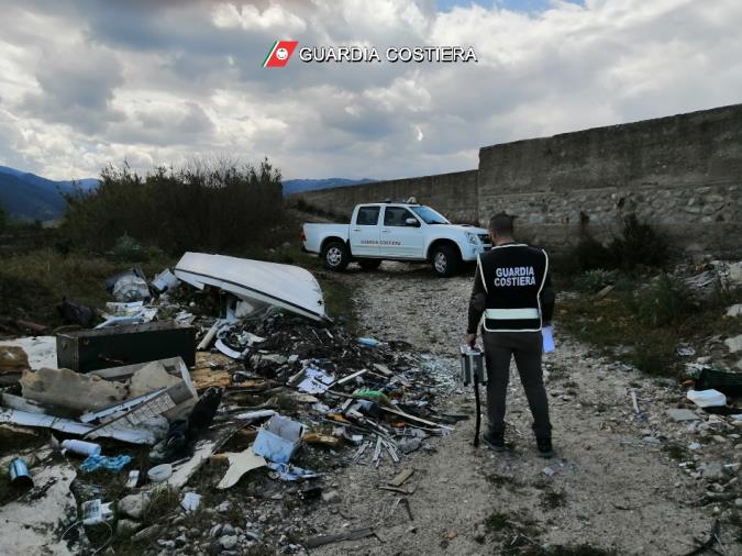 images Corigliano Rossano e Cariati. La Guardia Costiera sequestra tre discariche abusive per circa 14mila mq di rifiuti abbandonati  
