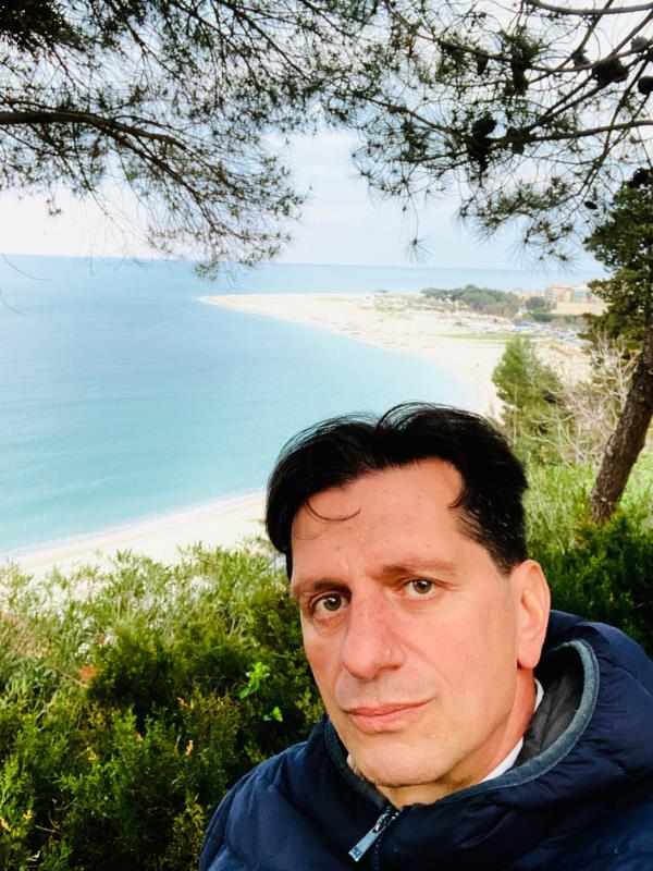 La riflessione, l'imprenditore Sgrò: "L'inverno demografico della Calabria: una terra che muore perché non dà lavoro” images La riflessione, l'imprenditore Sgrò: "L'inverno demografico della Calabria: una terra che muore perché non dà lavoro”