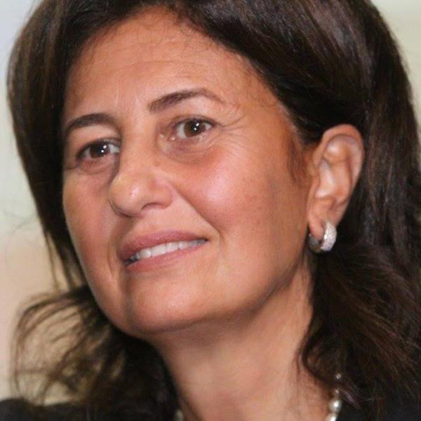 Catanzaro, plauso del gruppo 'Catanzaro da vivere' a Stefania Zampogna prima donna presidente Simeup images Catanzaro, plauso del gruppo 'Catanzaro da vivere' a Stefania Zampogna prima donna presidente Simeup