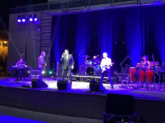 Il Festival d’Autunno apre con l’eleganza intramontabile di Tony Hadley
images Il Festival d’Autunno apre con l’eleganza intramontabile di Tony Hadley