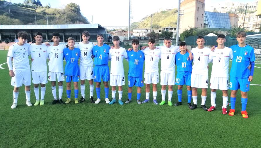 Calcio, concluso a Catanzaro lo stage "Area Sud" per la Nazionale Under 15 images Calcio, concluso a Catanzaro lo stage "Area Sud" per la Nazionale Under 15
